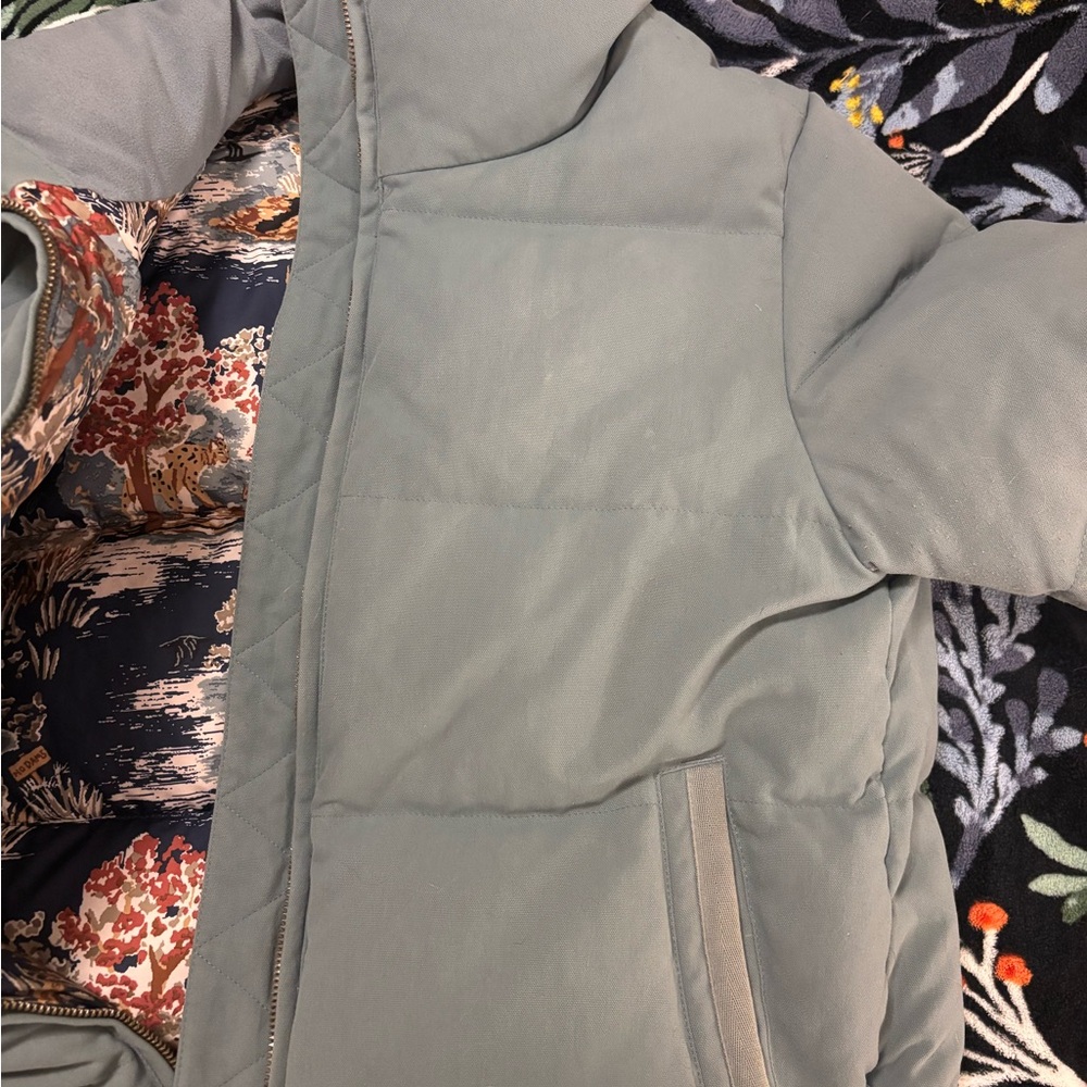 Patagonia Women's Puffer Down Blend Jacket in Light Blue - Picture 14 of 14